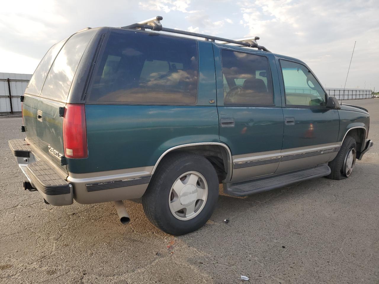 1998 Chevrolet Tahoe - Image 3