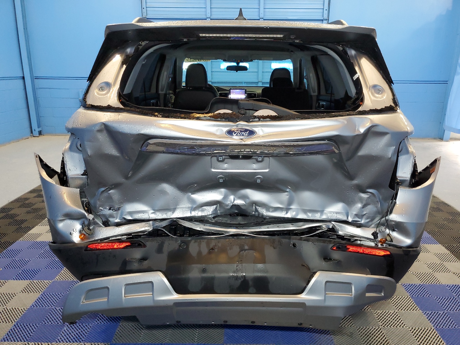 1FMSK7DH2RGA47056 2024 Ford Explorer Xlt