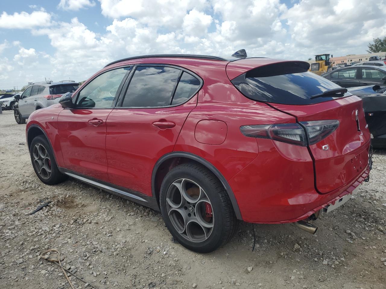 ZASPAKBN7R7D70650 2024 ALFA ROMEO STELVIO - Image 2