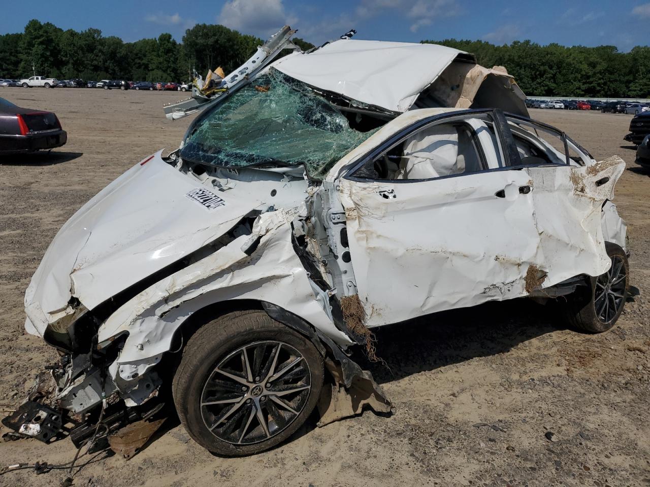 4T1G11AK9PU728979 2023 TOYOTA CAMRY - Image 1