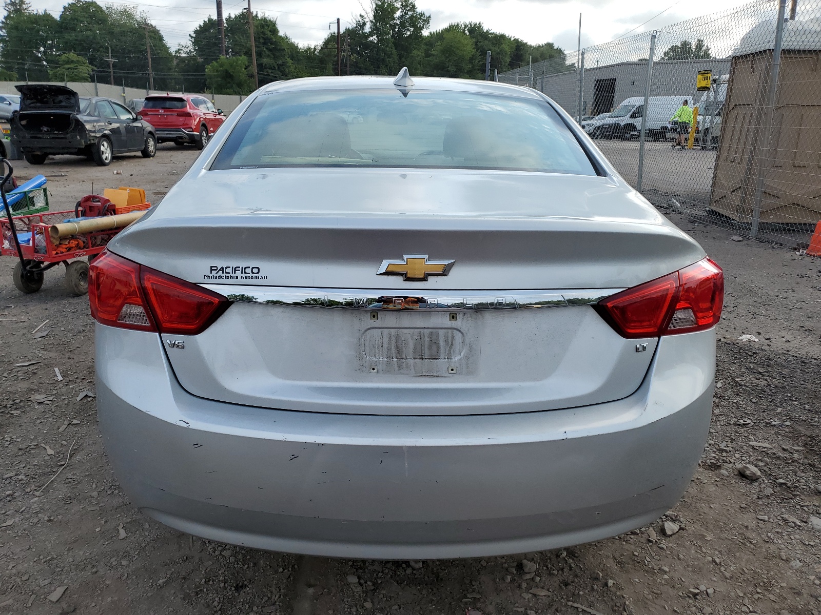 2017 Chevrolet Impala Lt vin: 2G1105S38H9129462