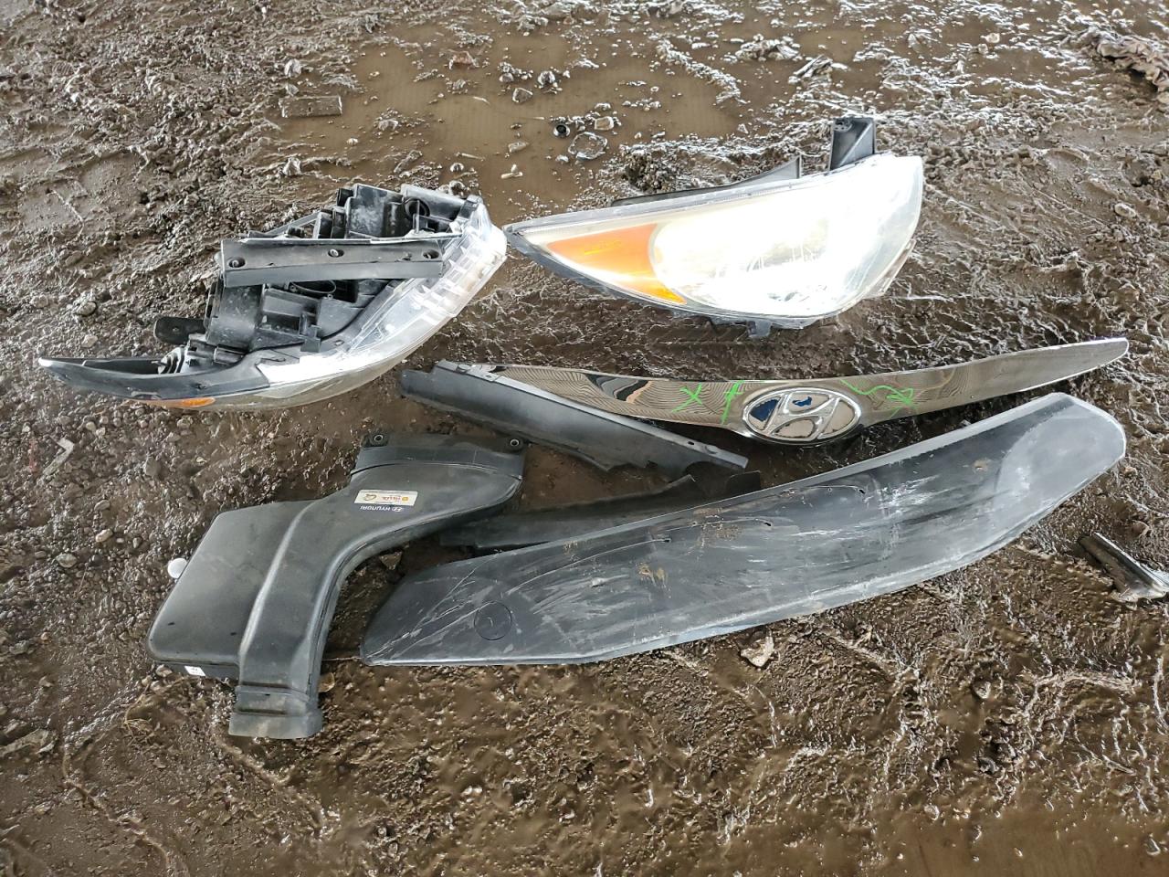 2013 Hyundai Sonata Hybrid VIN: KMHEC4A43DA077673 Lot: 65160434