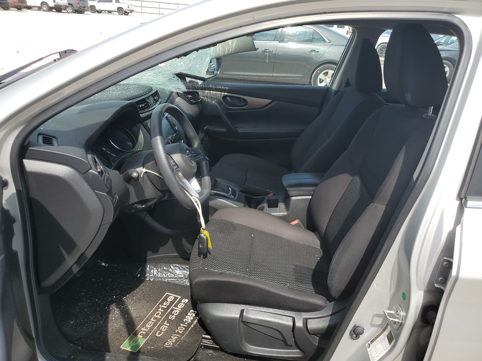 JN1BJ1AV4MW560387 2021 Nissan Rogue Sport S