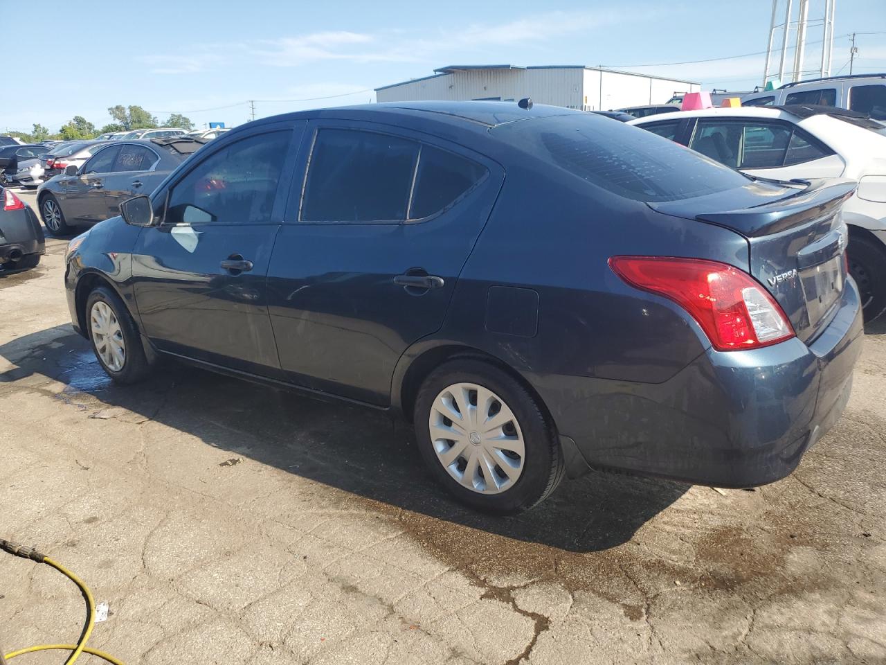 VIN 3N1CN7AP7HL805157 2017 NISSAN VERSA no.2