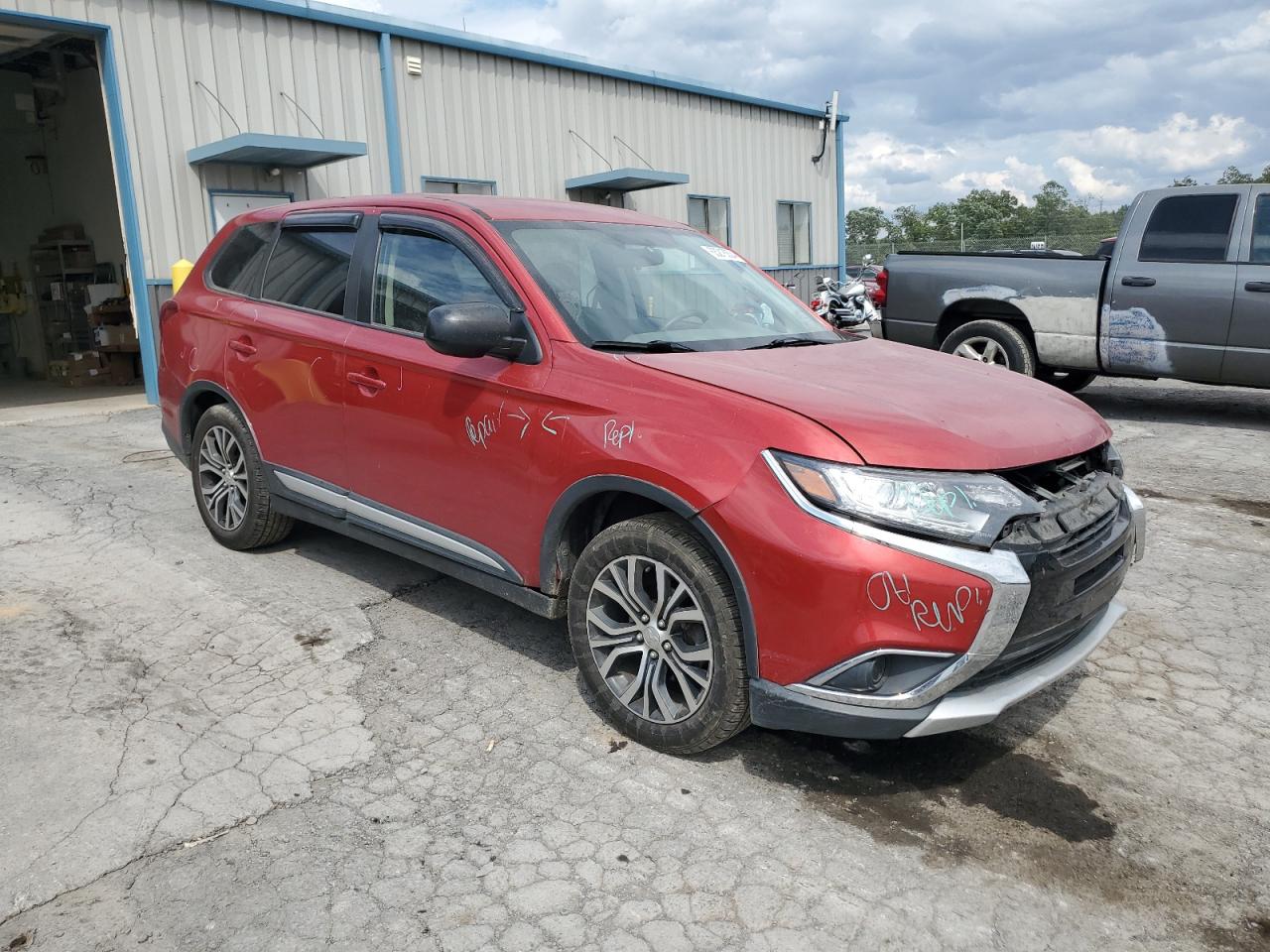 2018 Mitsubishi Outlander Es VIN: JA4AD2A32JZ033876 Lot: 63218304