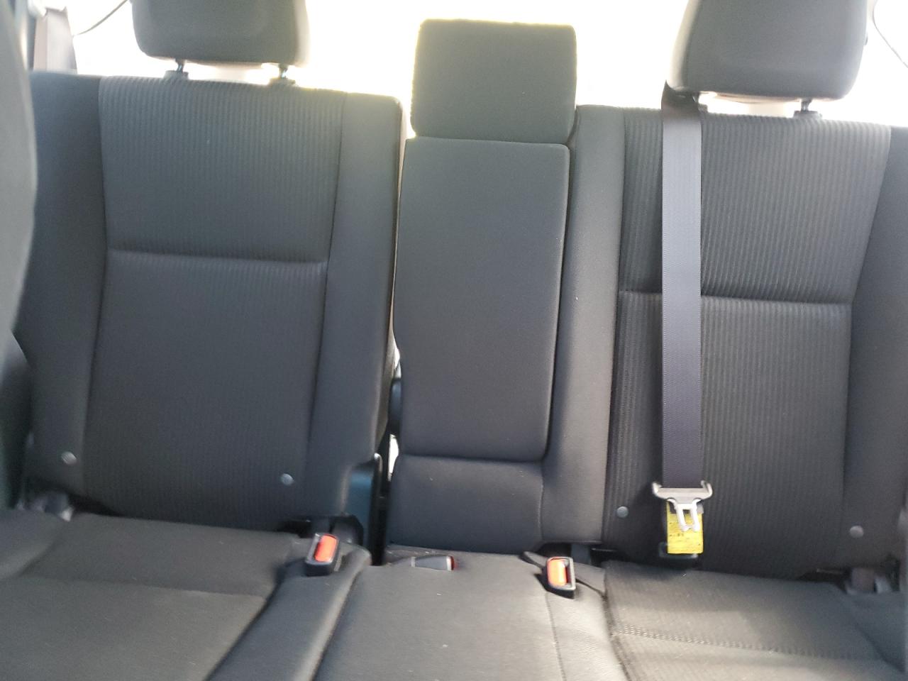 2018 Toyota Rav4 Le VIN: JTMBFREV8JD247034 Lot: 63970874