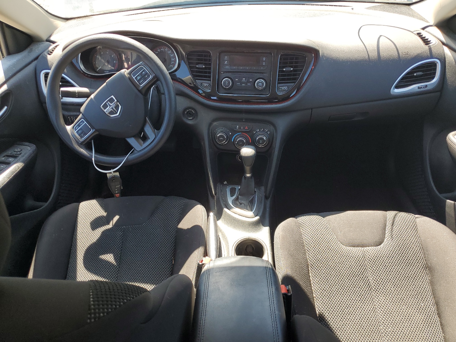 1C3CDFAA4FD403139 2015 Dodge Dart Se