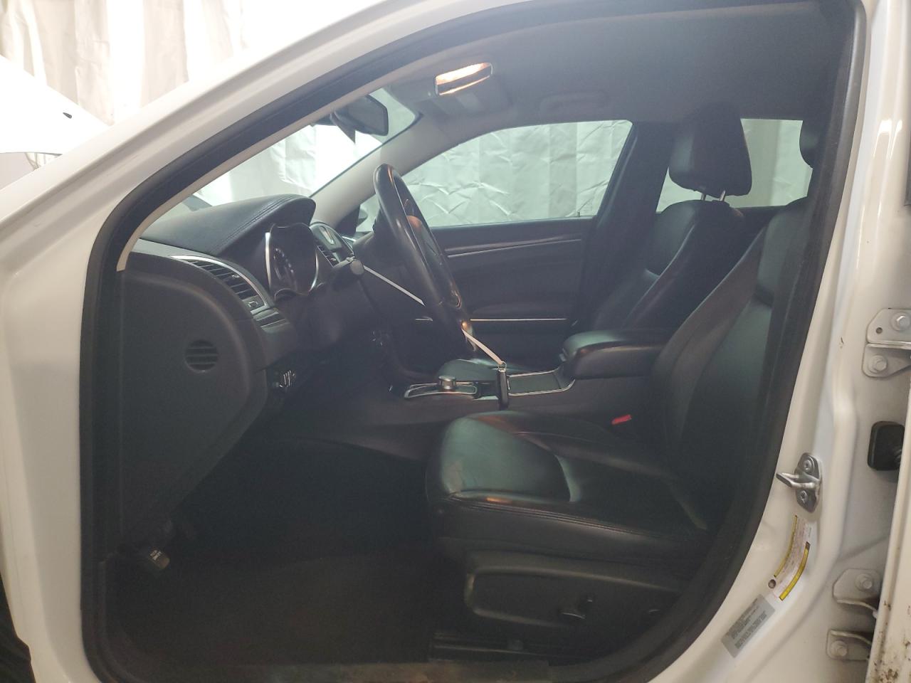 2015 Chrysler 300 Limited VIN: 2C3CCARG2FH757243 Lot: 63910564