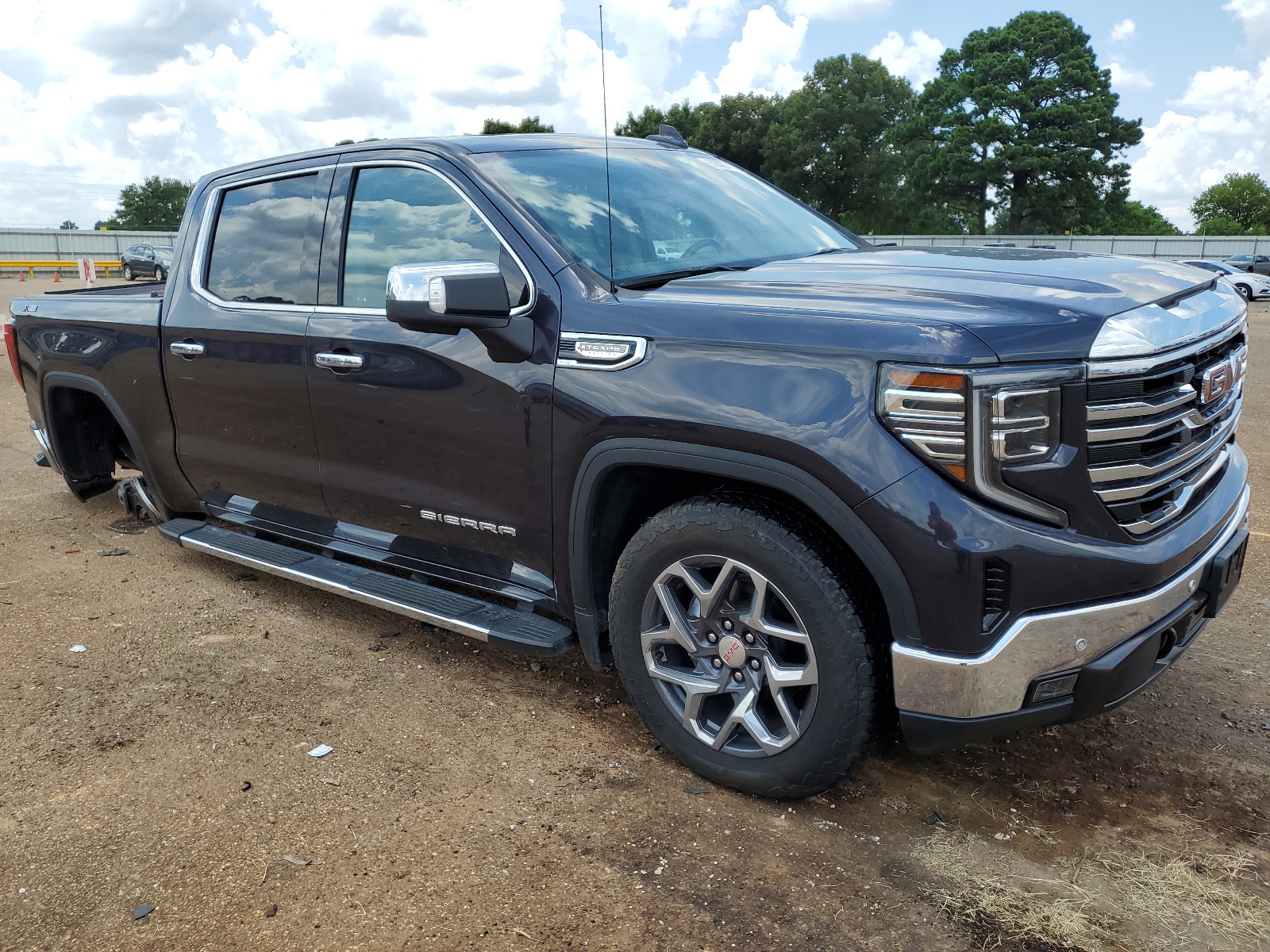 3GTUUDED4NG610138 2022 GMC Sierra K1500 Slt