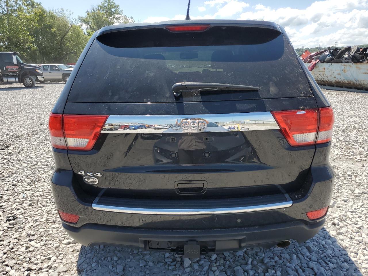 2011 Jeep Grand Cherokee Overland VIN: 1J4RR6GG7BC621024 Lot: 64103204