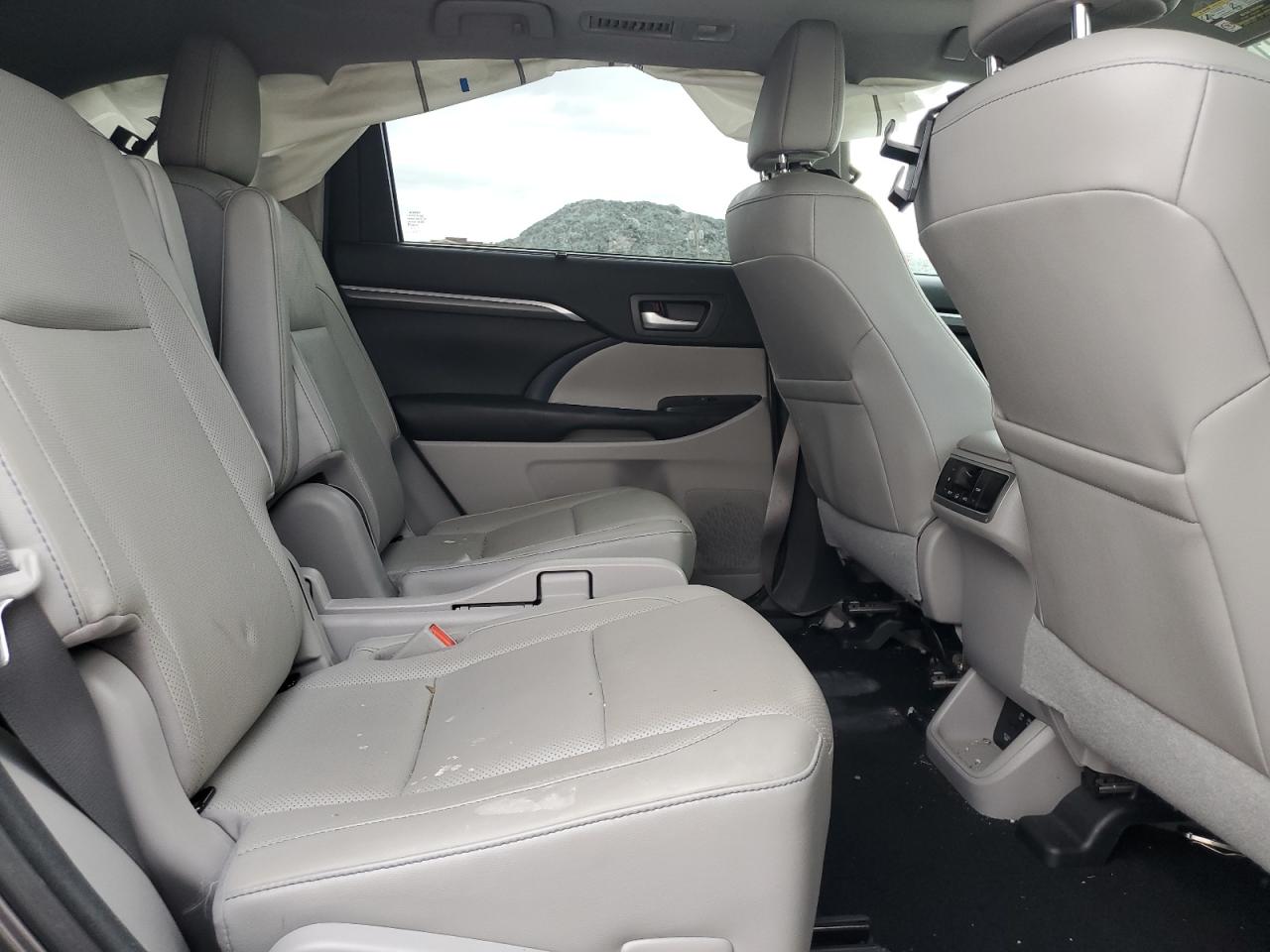 2017 Toyota Highlander Limited VIN: 5TDDZRFH0HS416096 Lot: 63110024