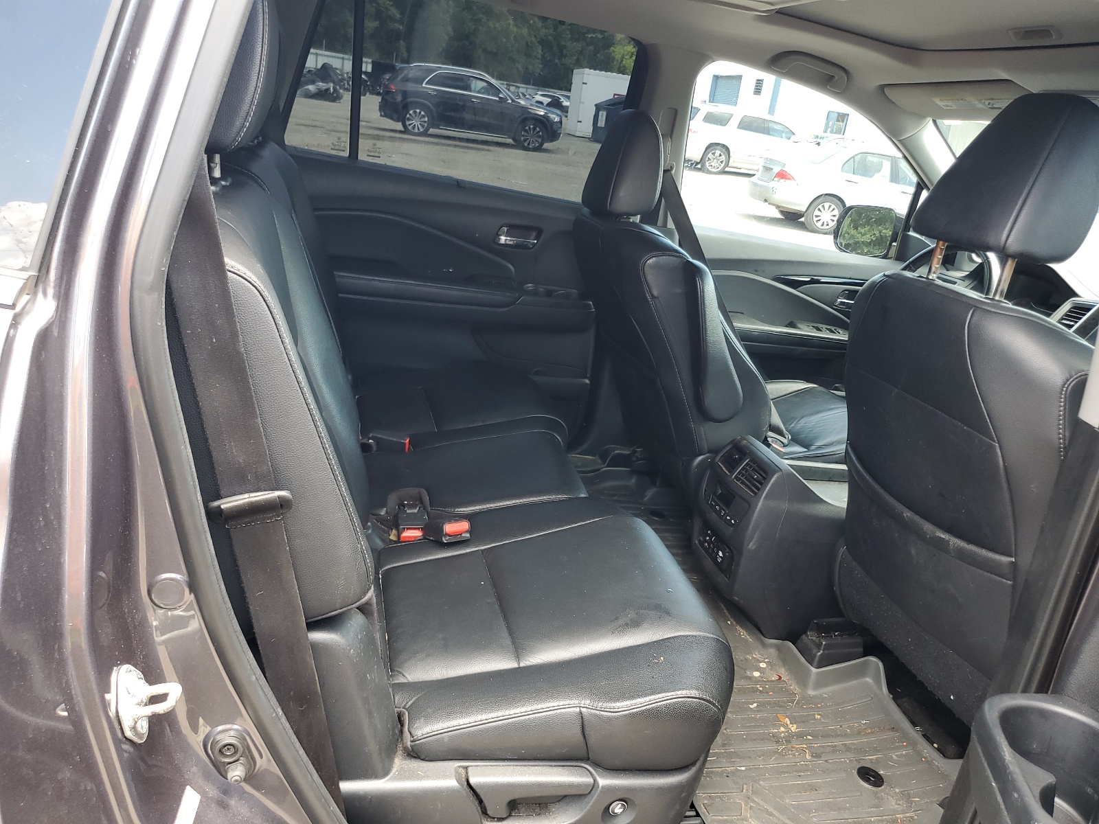 5FNYF5H94GB017641 2016 Honda Pilot Touring