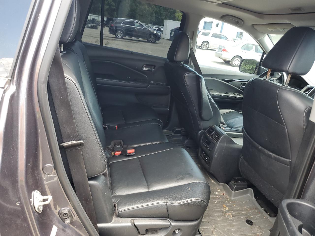 2016 Honda Pilot Touring VIN: 5FNYF5H94GB017641 Lot: 61959724