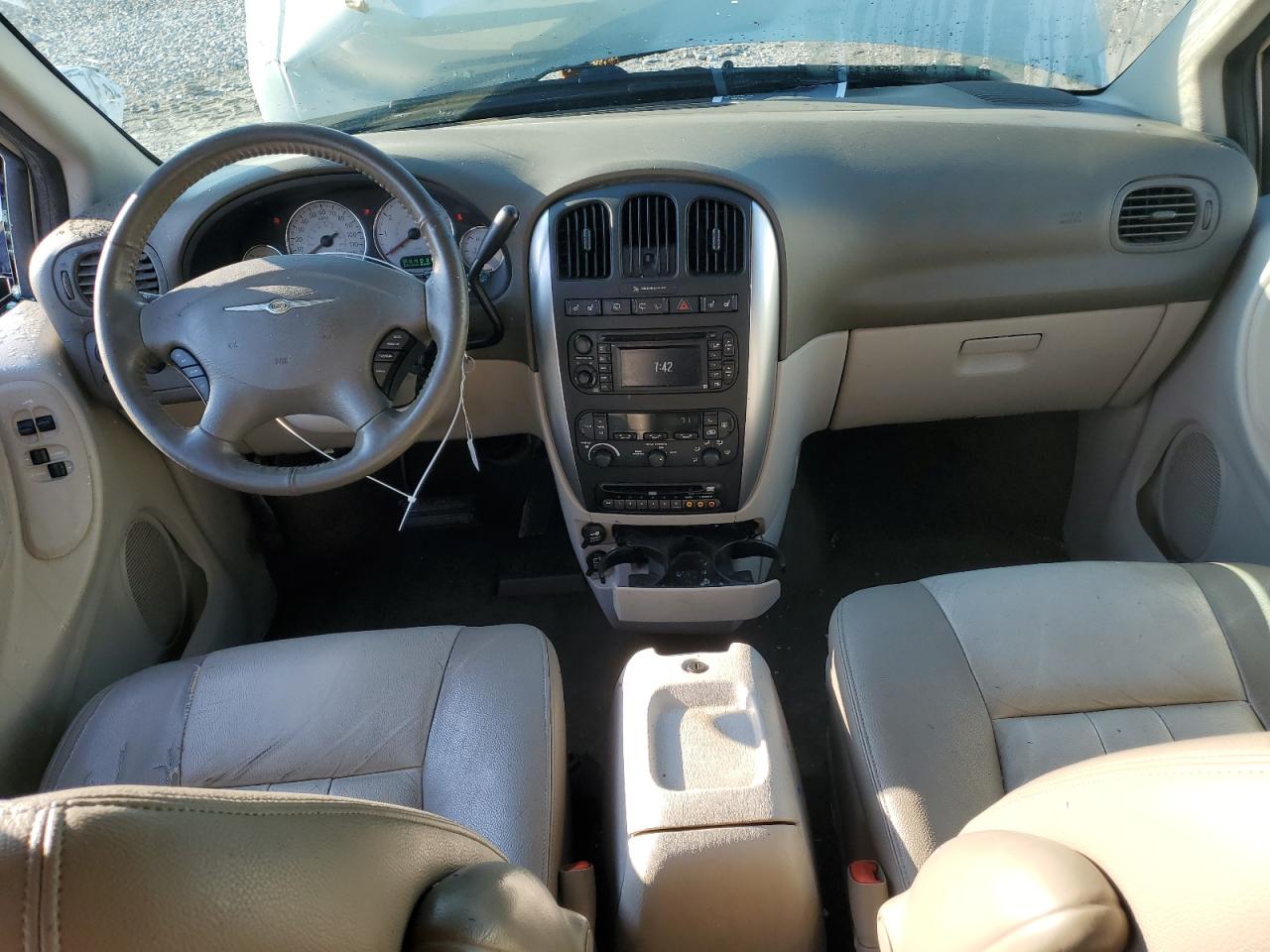 2005 Chrysler Town & Country Touring VIN: 2C4GP54L75R347656 Lot: 62744214