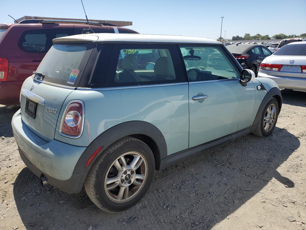 2011 Mini Cooper VIN: WMWSU3C54BT253665 Lot: 60972704