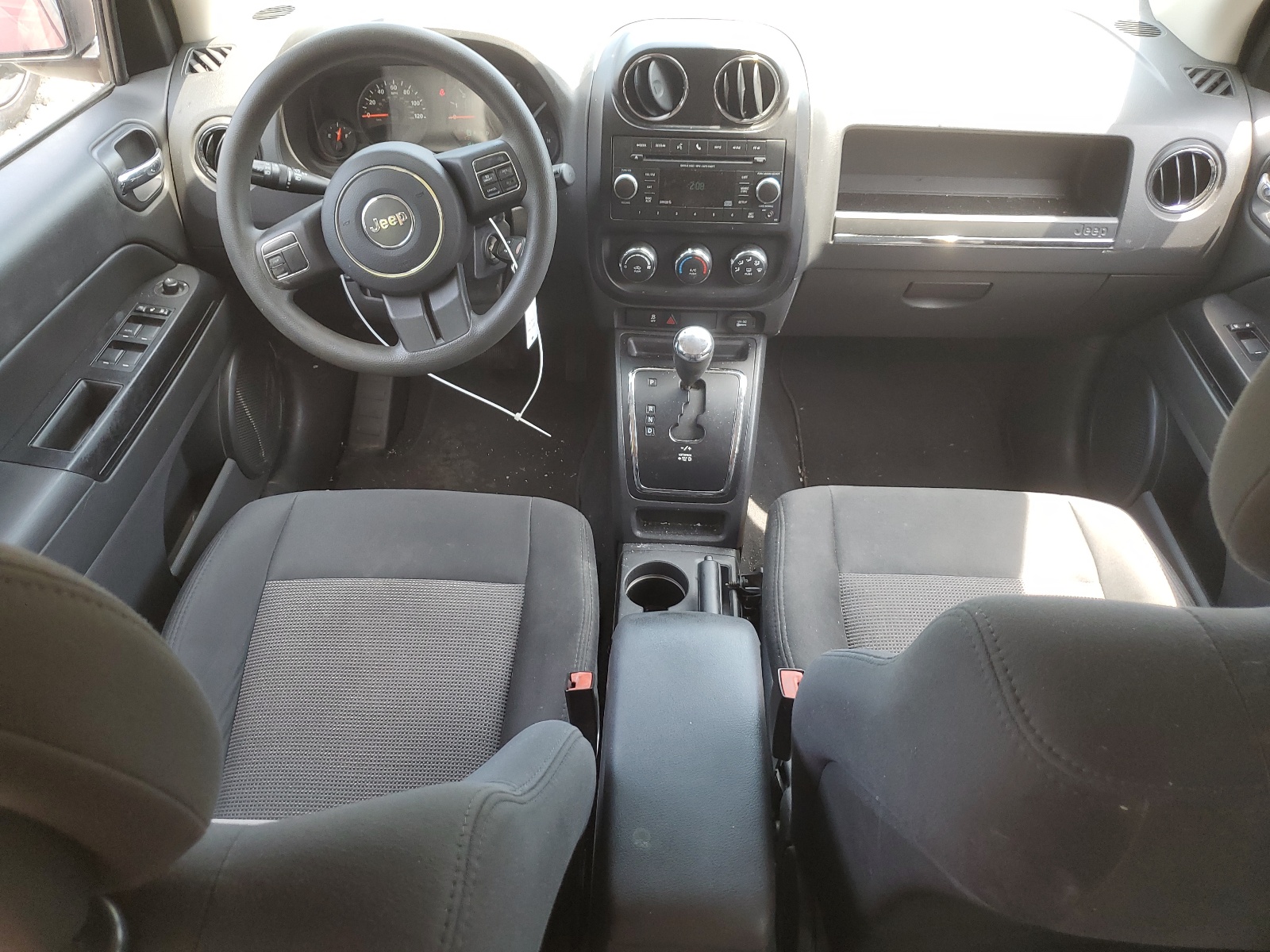 1C4NJDBB6CD621331 2012 Jeep Compass Sport