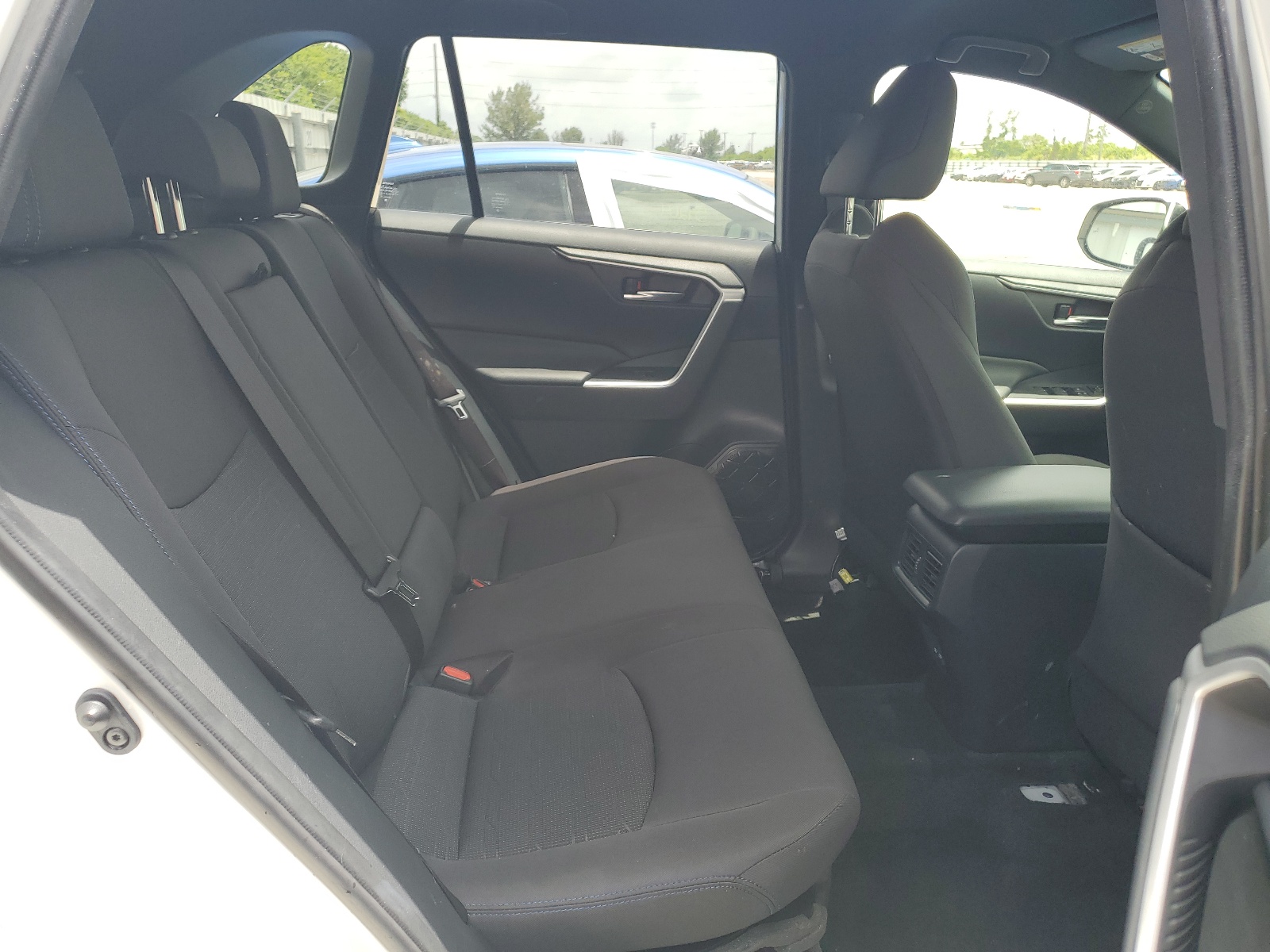 JTM16RFV6NJ018921 2022 Toyota Rav4 Se