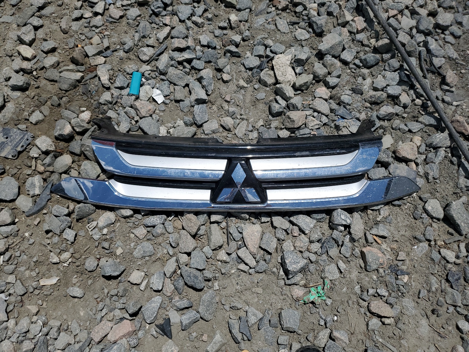 JA4AD2A37GZ039682 2016 Mitsubishi Outlander Es