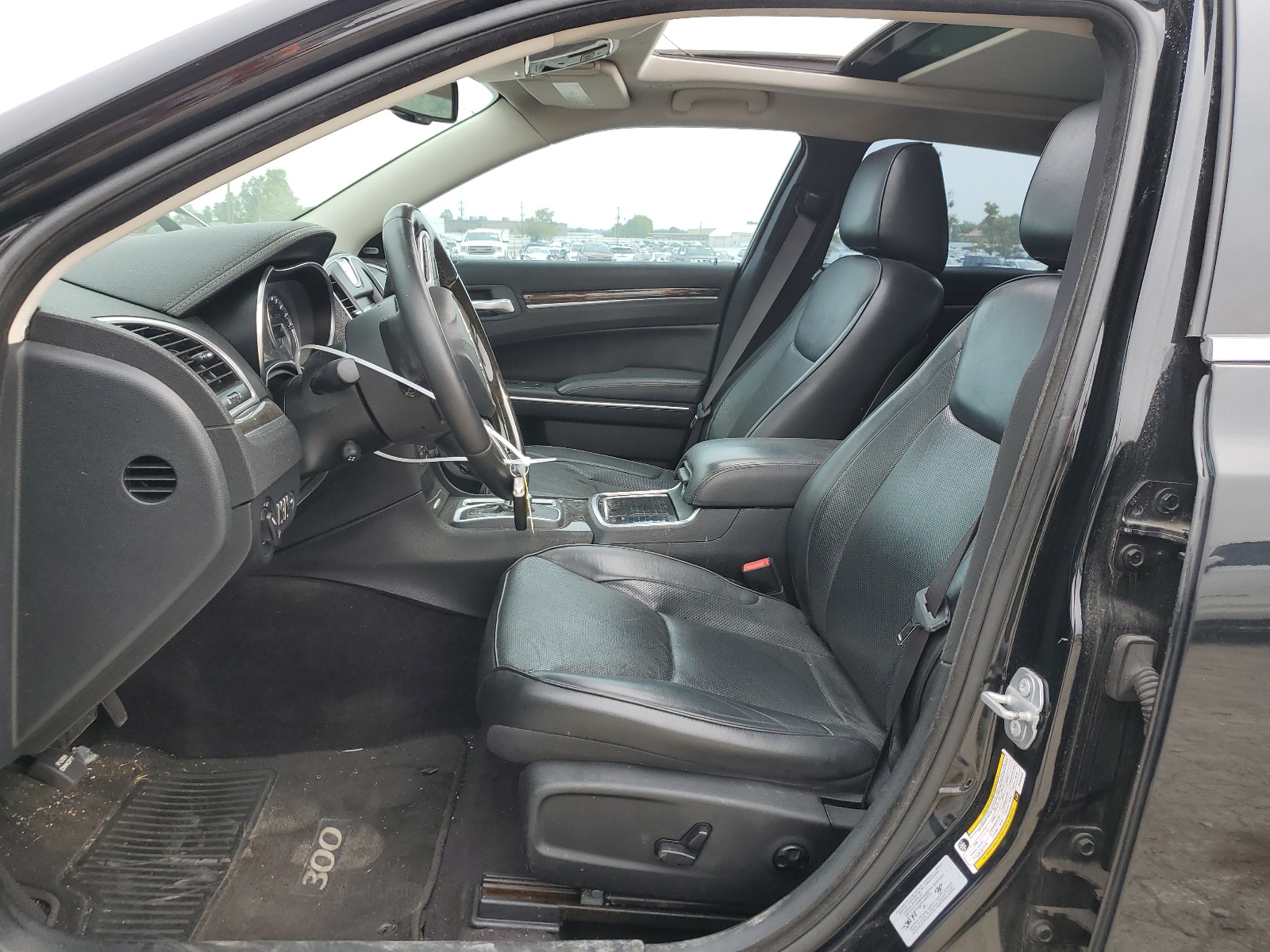 2C3CCAEG3HH564558 2017 Chrysler 300C