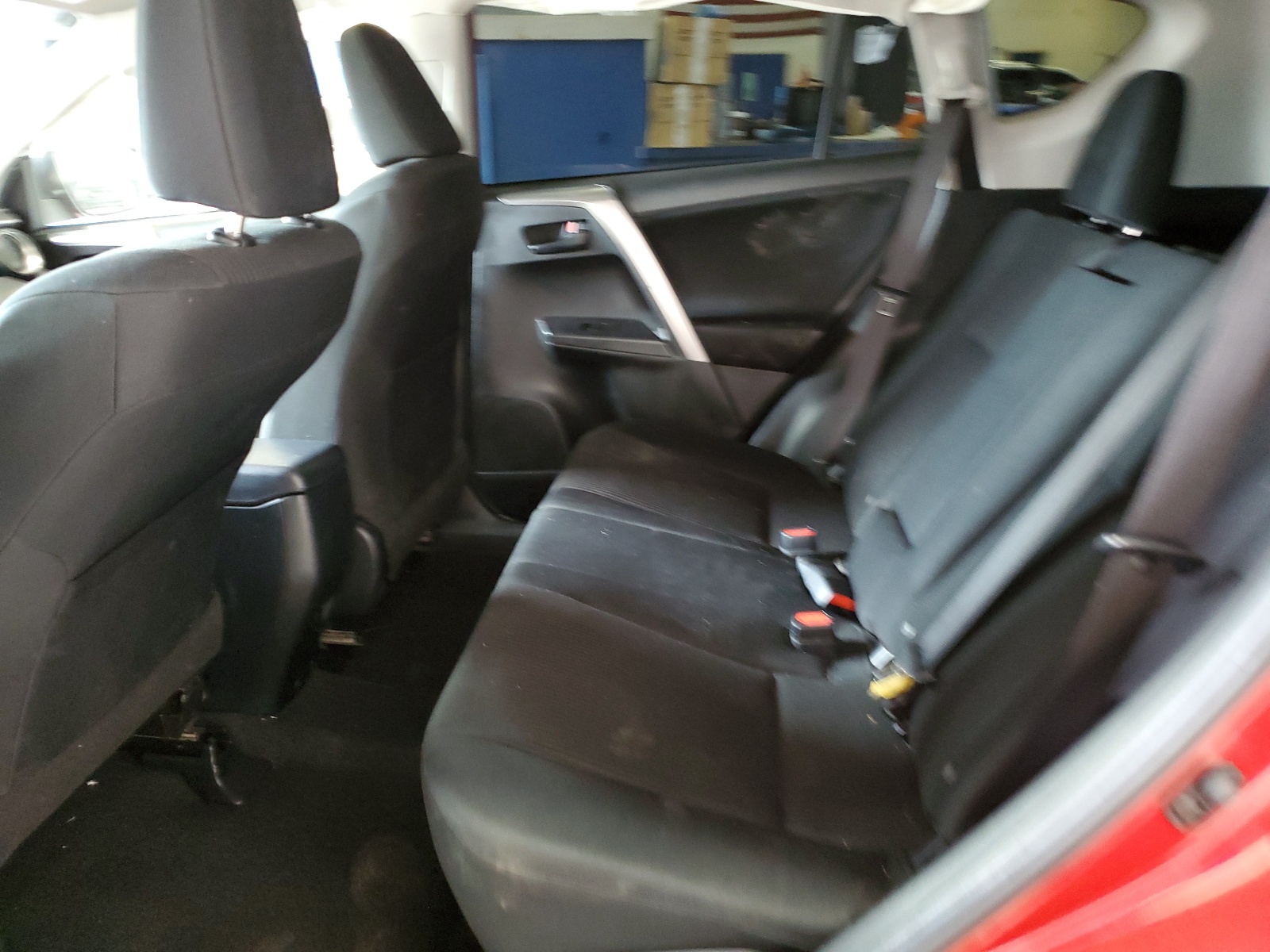 JTMBFREV1HJ155923 2017 Toyota Rav4 Le