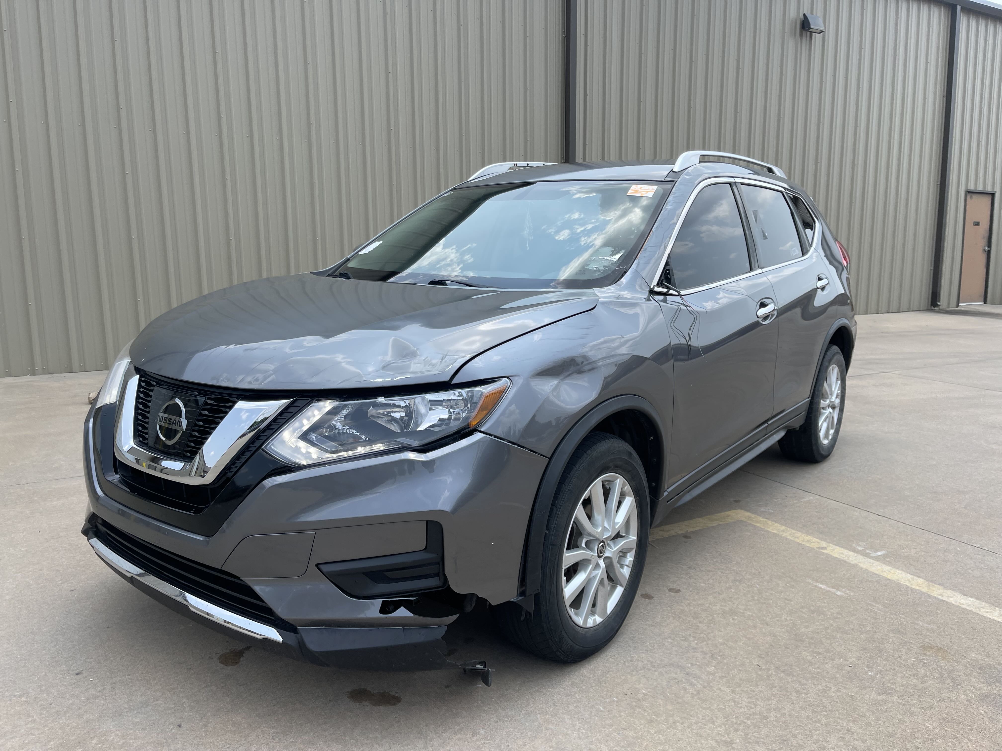 2017 Nissan Rogue S vin: KNMAT2MV9HP582437