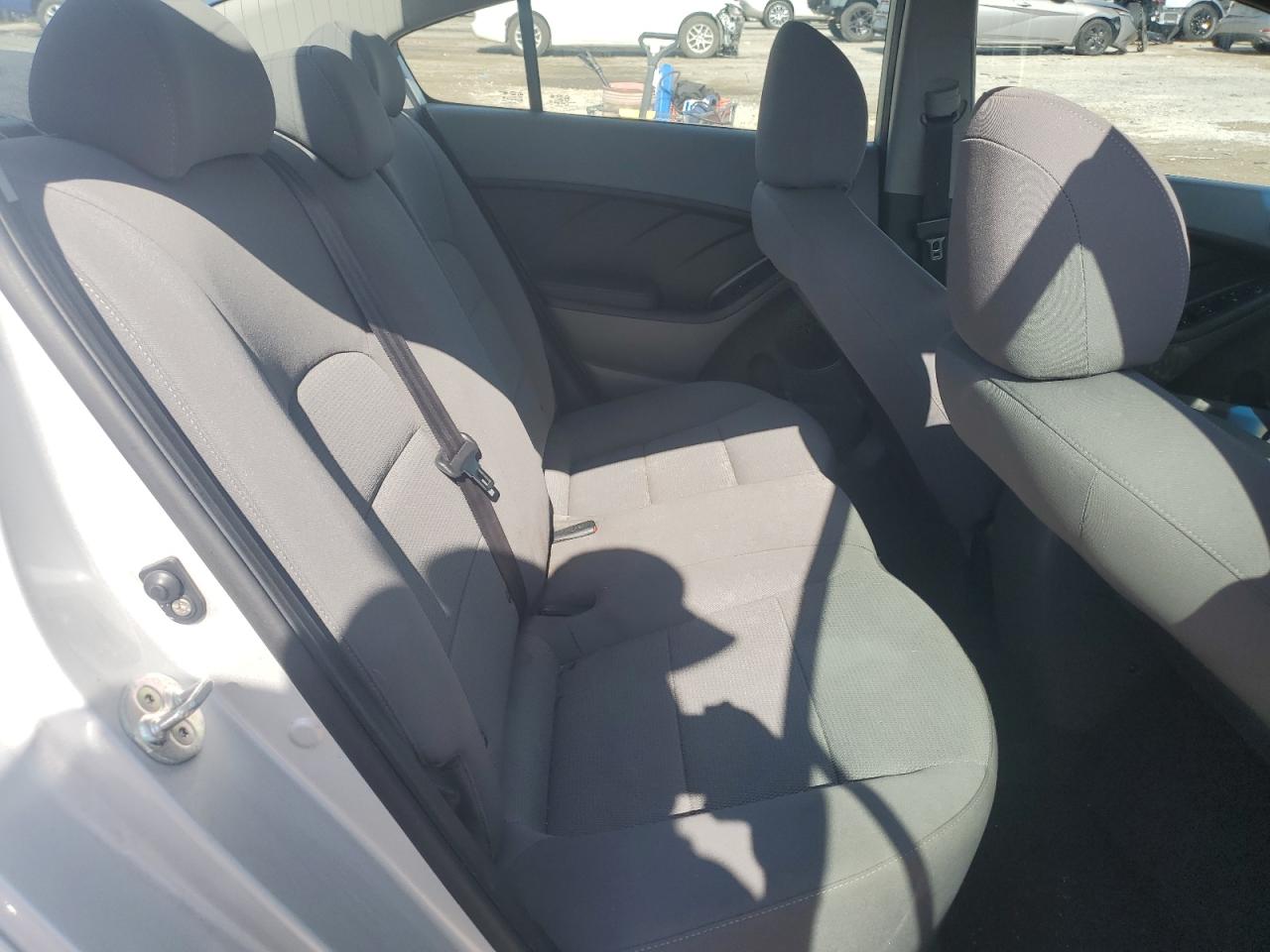 2018 Kia Forte Lx VIN: 3KPFK4A7XJE195489 Lot: 63870854