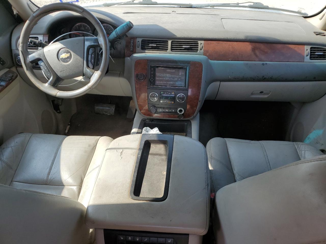 2010 Chevrolet Tahoe C1500 Lt VIN: 1GNUCBE01AR227442 Lot: 63210734