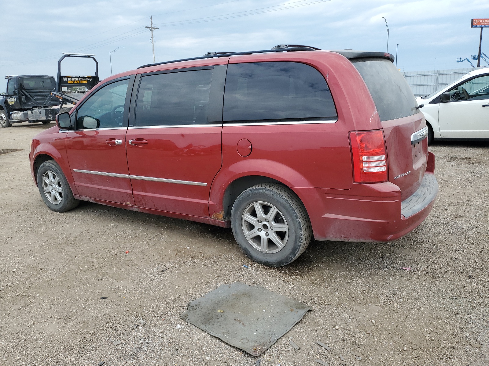 2A4RR5D17AR150928 2010 Chrysler Town & Country Touring