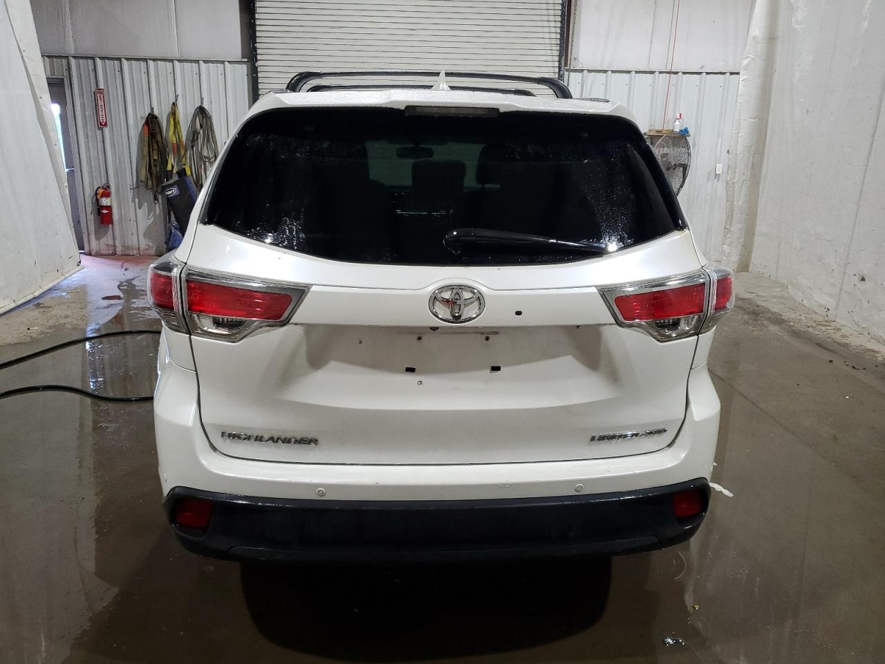 2015 Toyota Highlander Limited VIN: 5TDDKRFH2FS176597 Lot: 62075774
