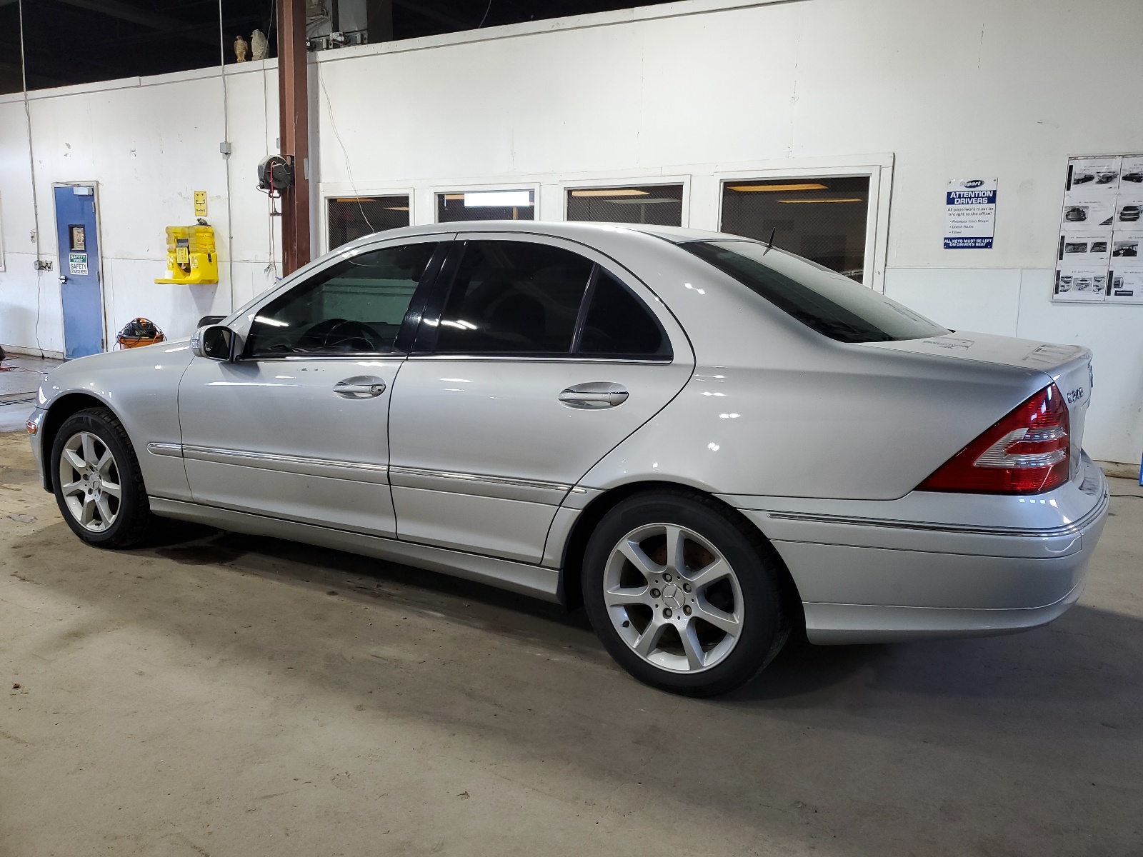 WDBRF81J95F583294 2005 Mercedes-Benz C 240 4Matic