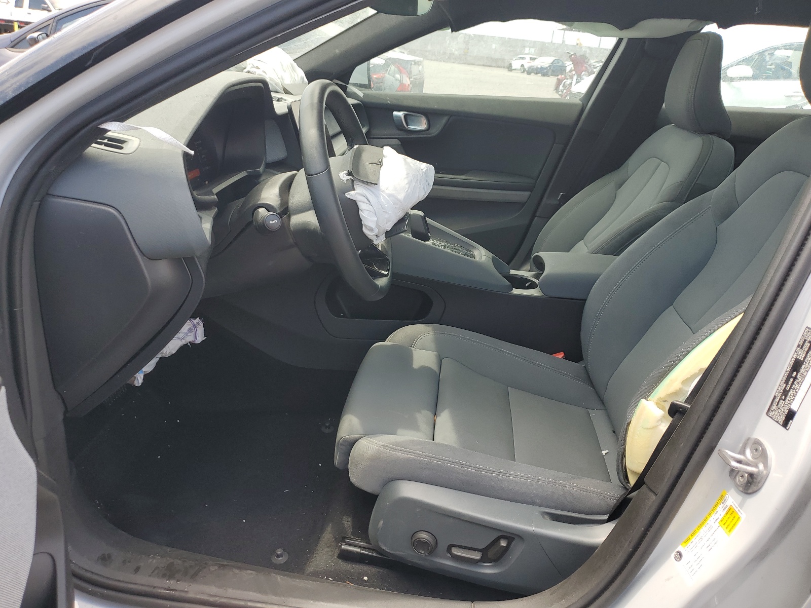 YSMED3KA4PL127008 2023 Polestar 2