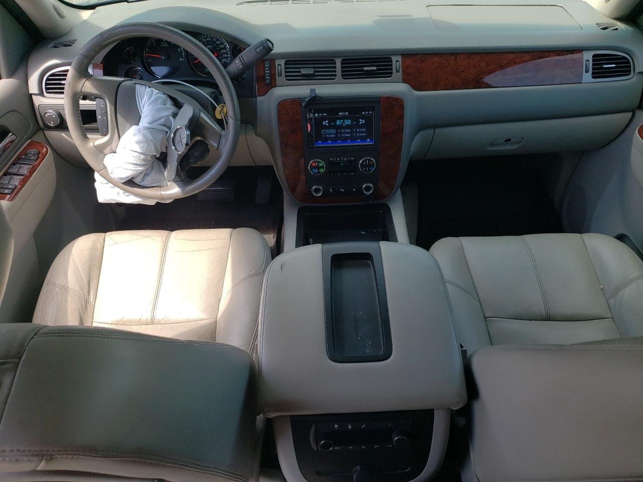 2011 Chevrolet Tahoe C1500 Lt VIN: 1GNSCBE00BR158185 Lot: 61540204