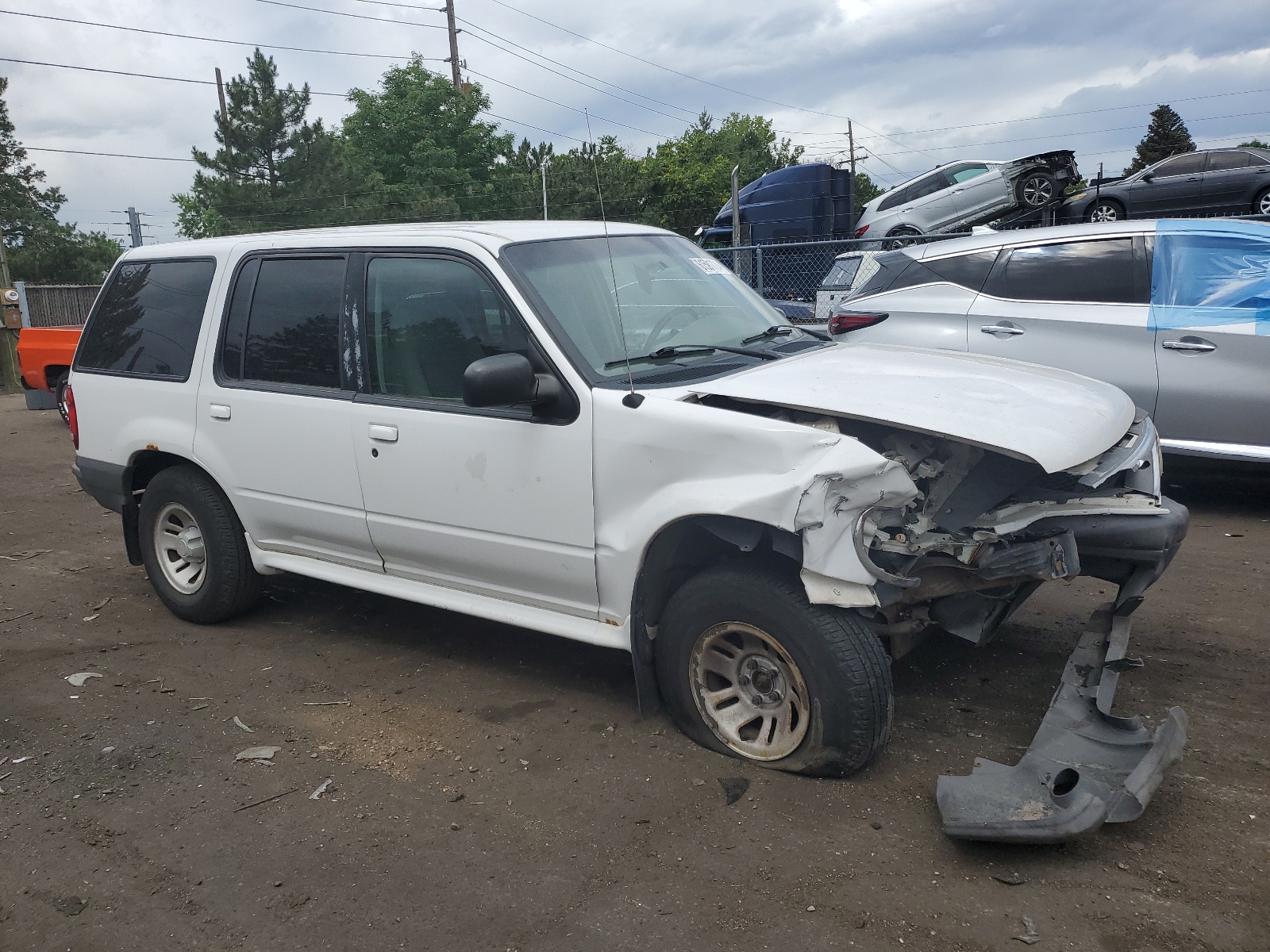 1FMDU34X6XUC88894 1999 Ford Explorer