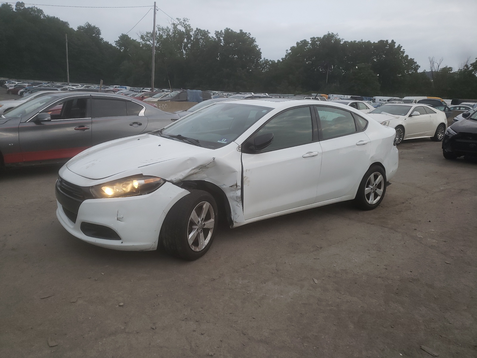 1C3CDFBB9FD180667 2015 Dodge Dart Sxt