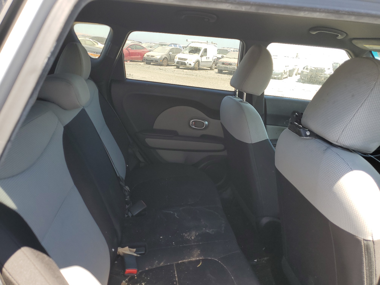 KNDJN2A29F7801768 2015 Kia Soul