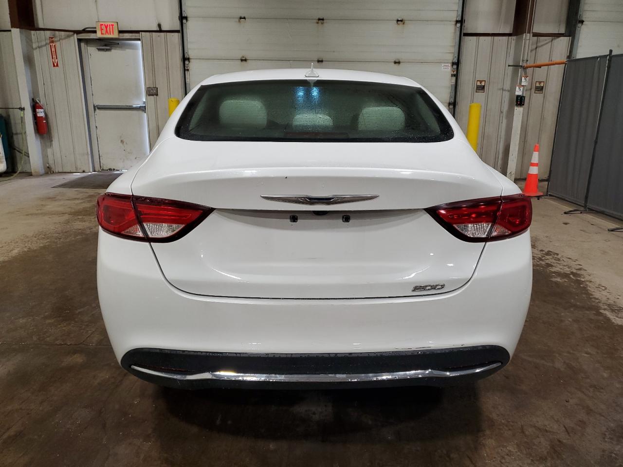 2015 Chrysler 200 Limited VIN: 1C3CCCAB9FN642514 Lot: 64487124