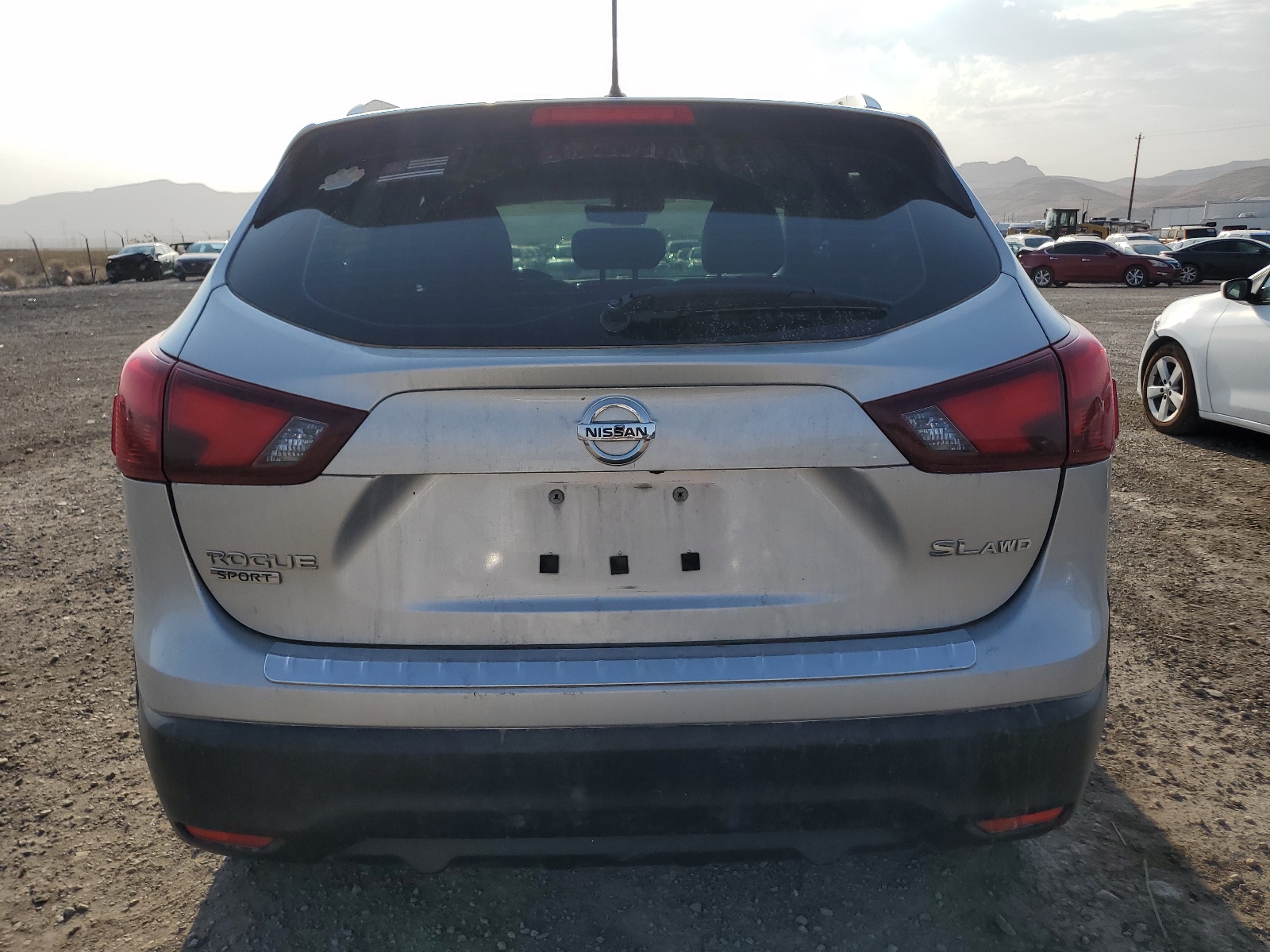 JN1BJ1CR9HW112748 2017 Nissan Rogue Sport S