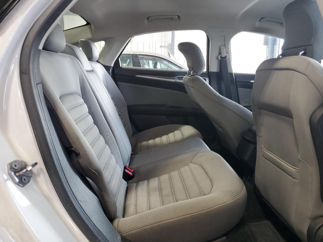 2013 Ford Fusion S VIN: 3FA6P0G73DR123375 Lot: 64269624