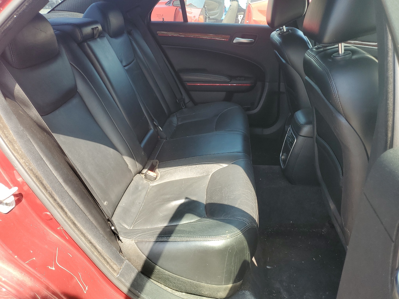 2C3CCACG8CH212586 2012 Chrysler 300 Limited