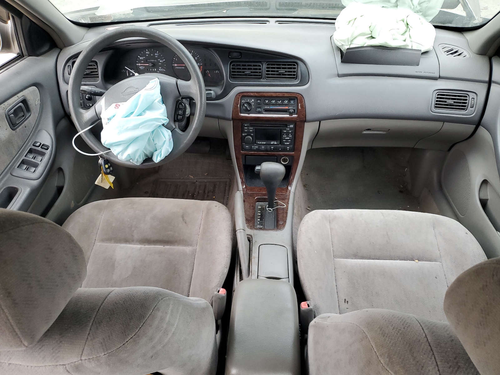 1N4DL01DXXC274377 1999 Nissan Altima Xe