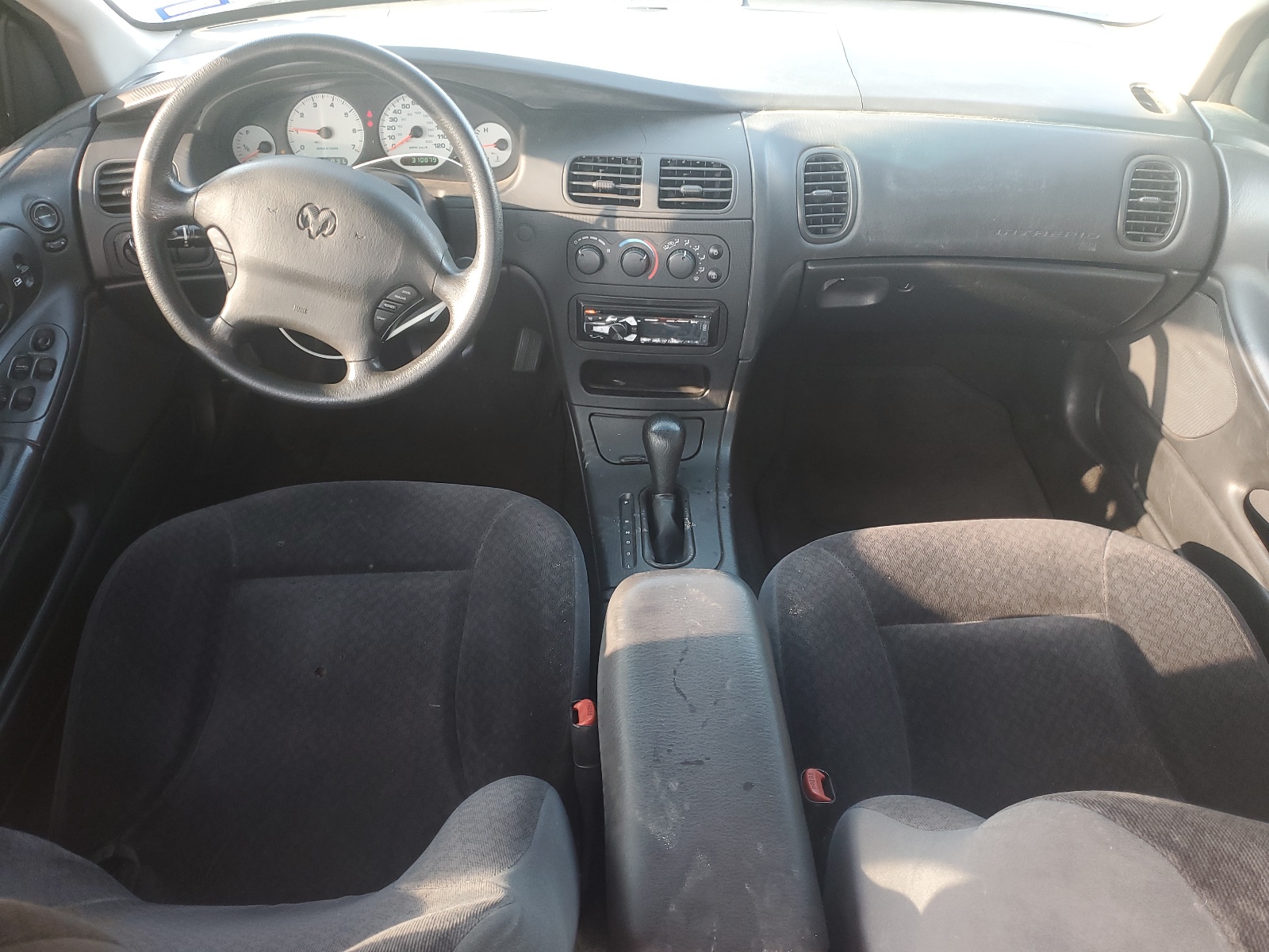 2B3HD46RX2H307549 2002 Dodge Intrepid Se