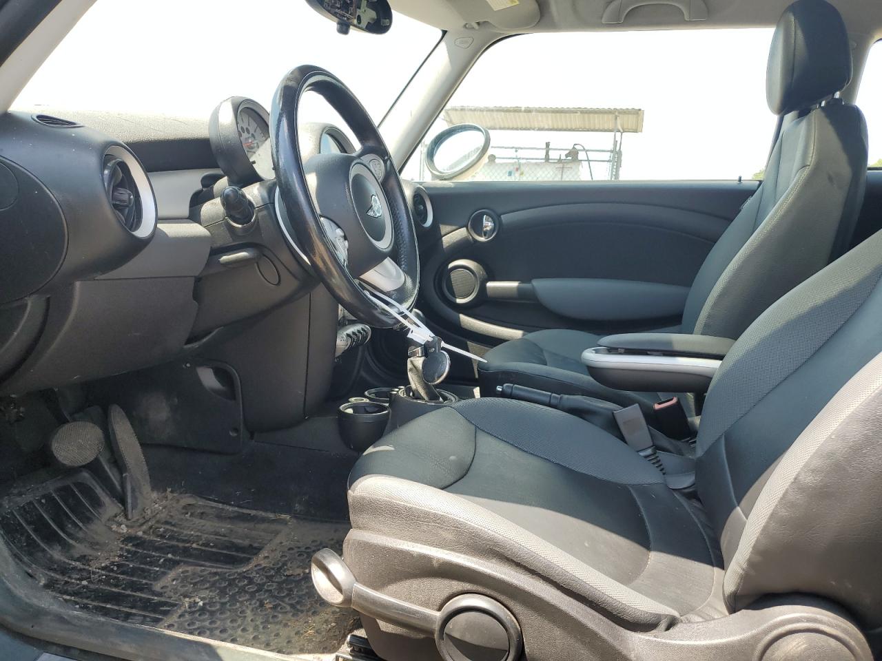 2010 Mini Cooper VIN: WMWMF3C58ATZ23199 Lot: 62819494