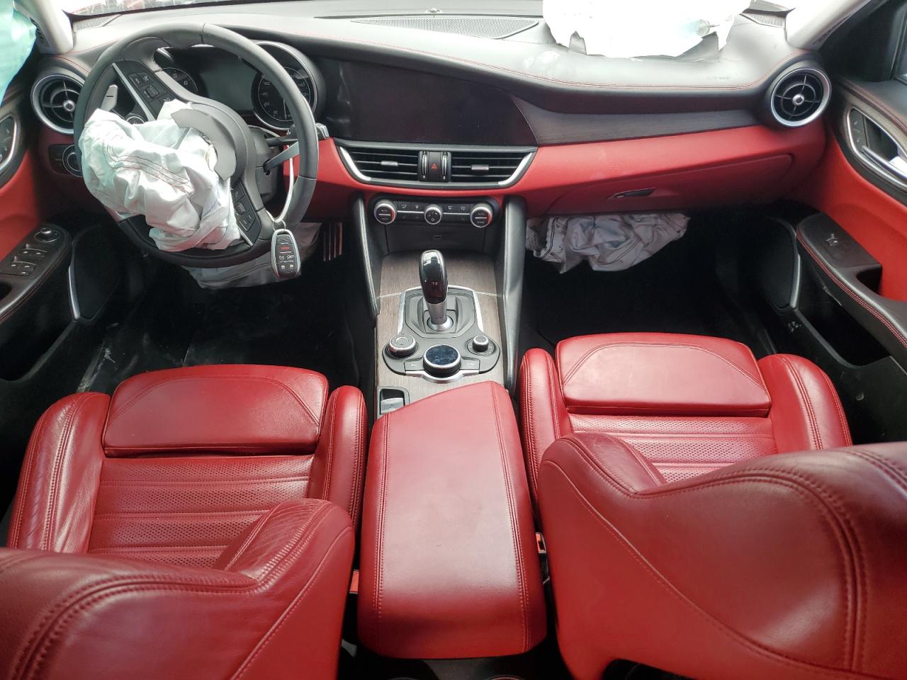 2017 Alfa Romeo Giulia Ti Q4 VIN: ZARFAEENXH7541445 Lot: 64854504