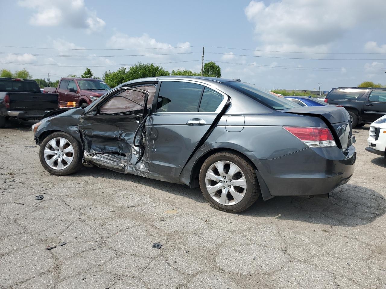 2008 Honda Accord - Image 2