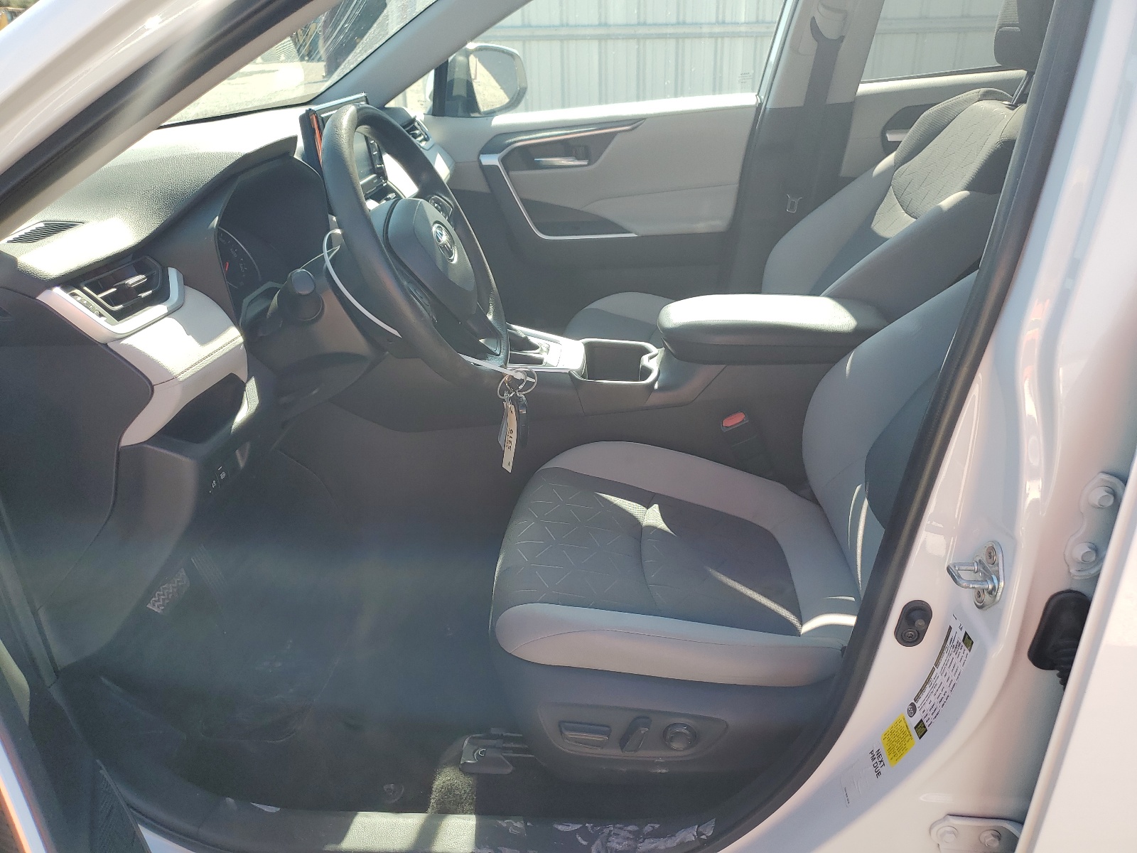 2T3W1RFV6NW195362 2022 Toyota Rav4 Xle