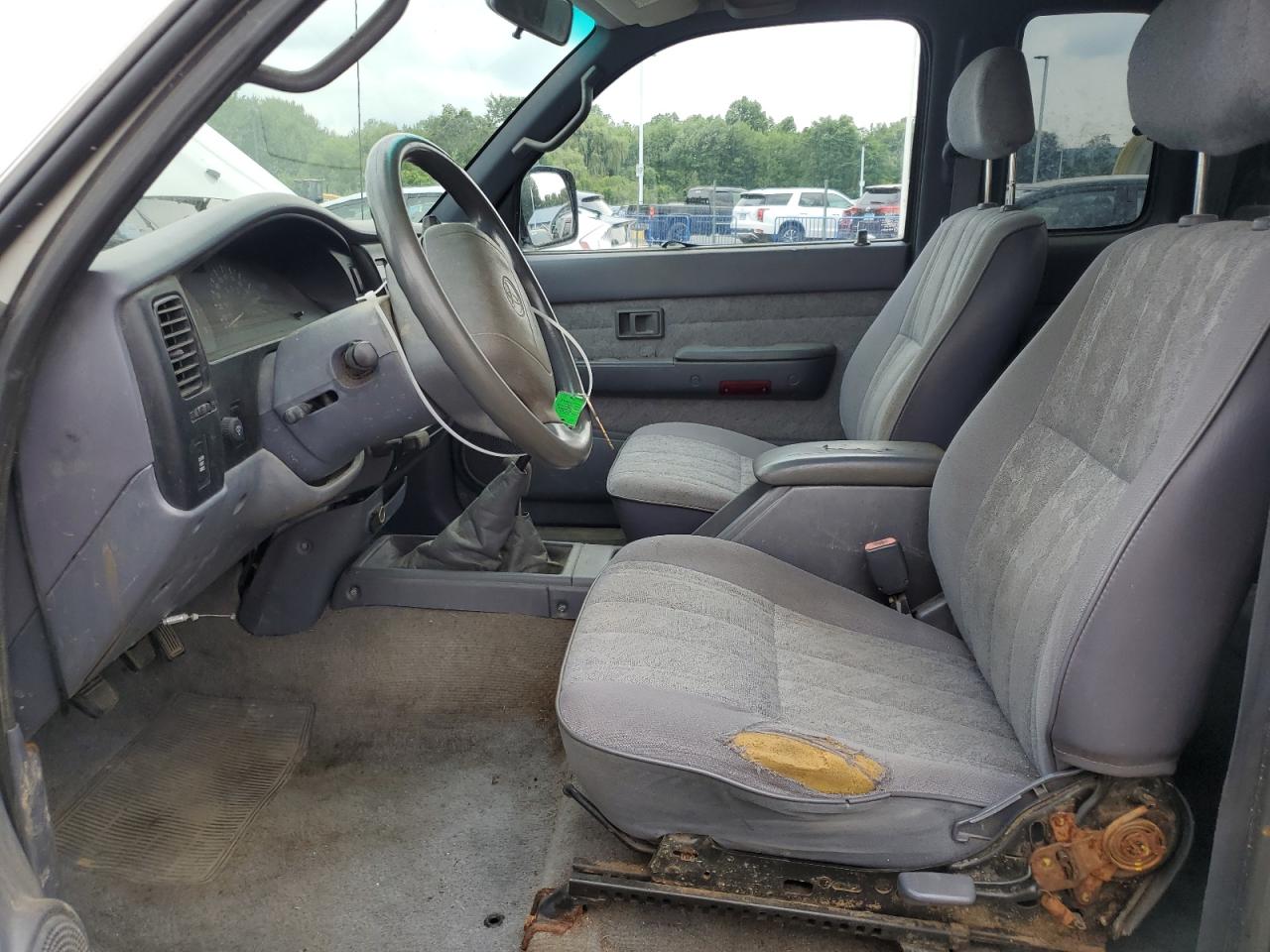 2000 Toyota Tacoma Xtracab VIN: 4TAWN72N0YZ617429 Lot: 64219974