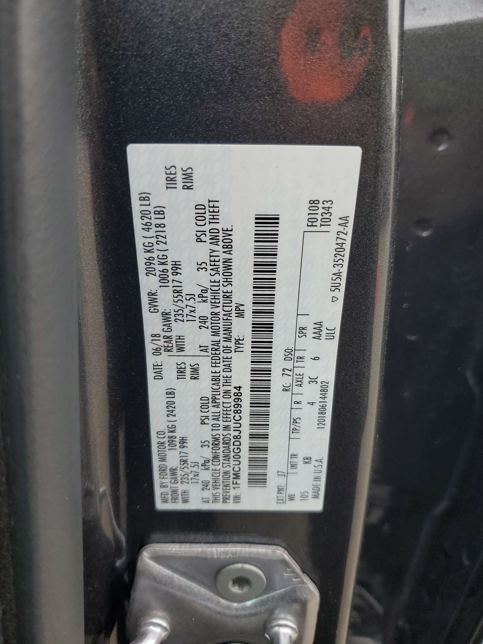 1FMCU0GD8JUC89984 2018 Ford Escape Se