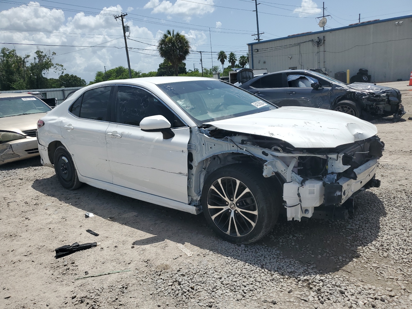 2020 Toyota Camry Se vin: 4T1G11AK6LU369150