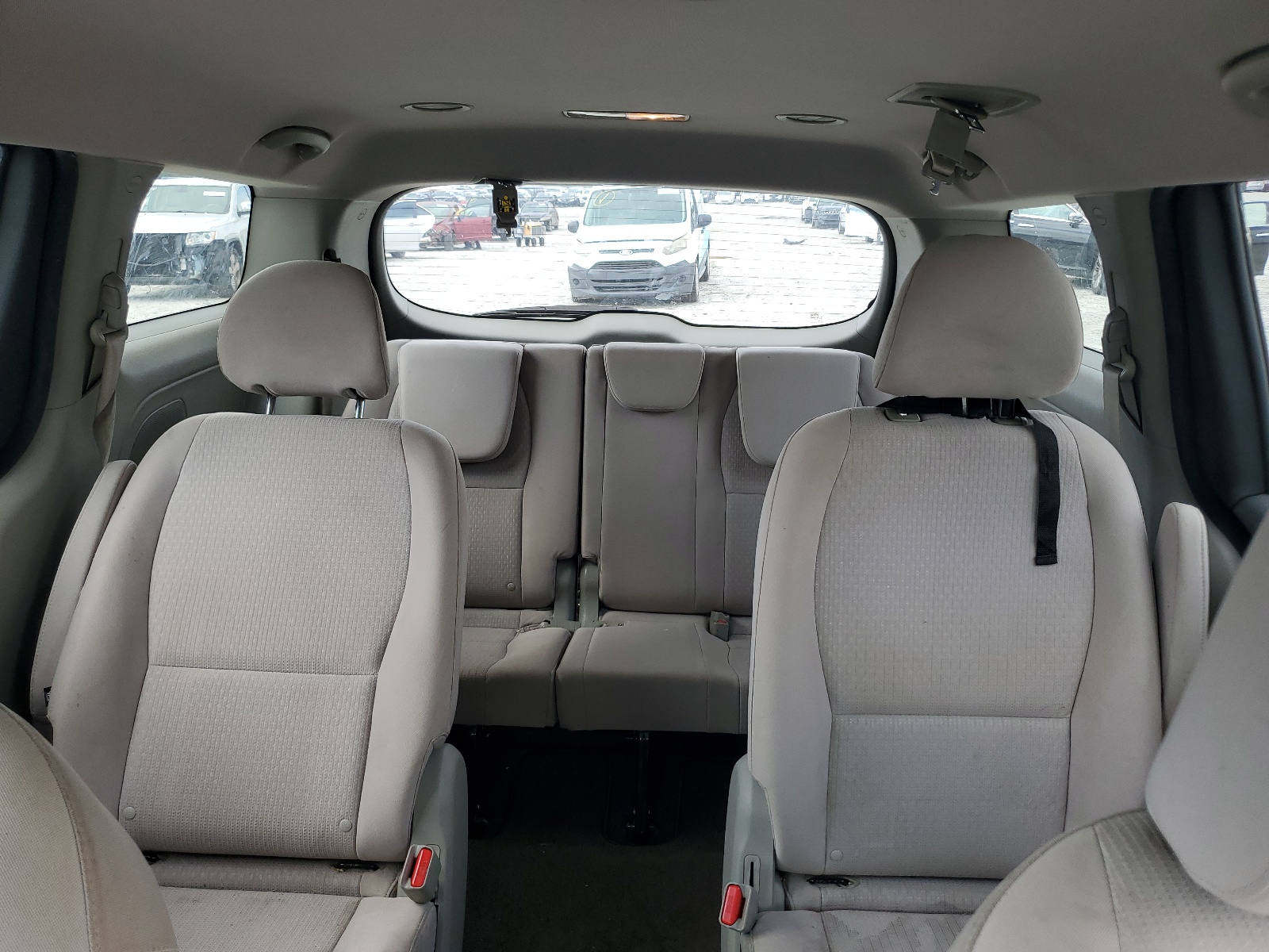 KNDMB5C15H6224127 2017 Kia Sedona Lx