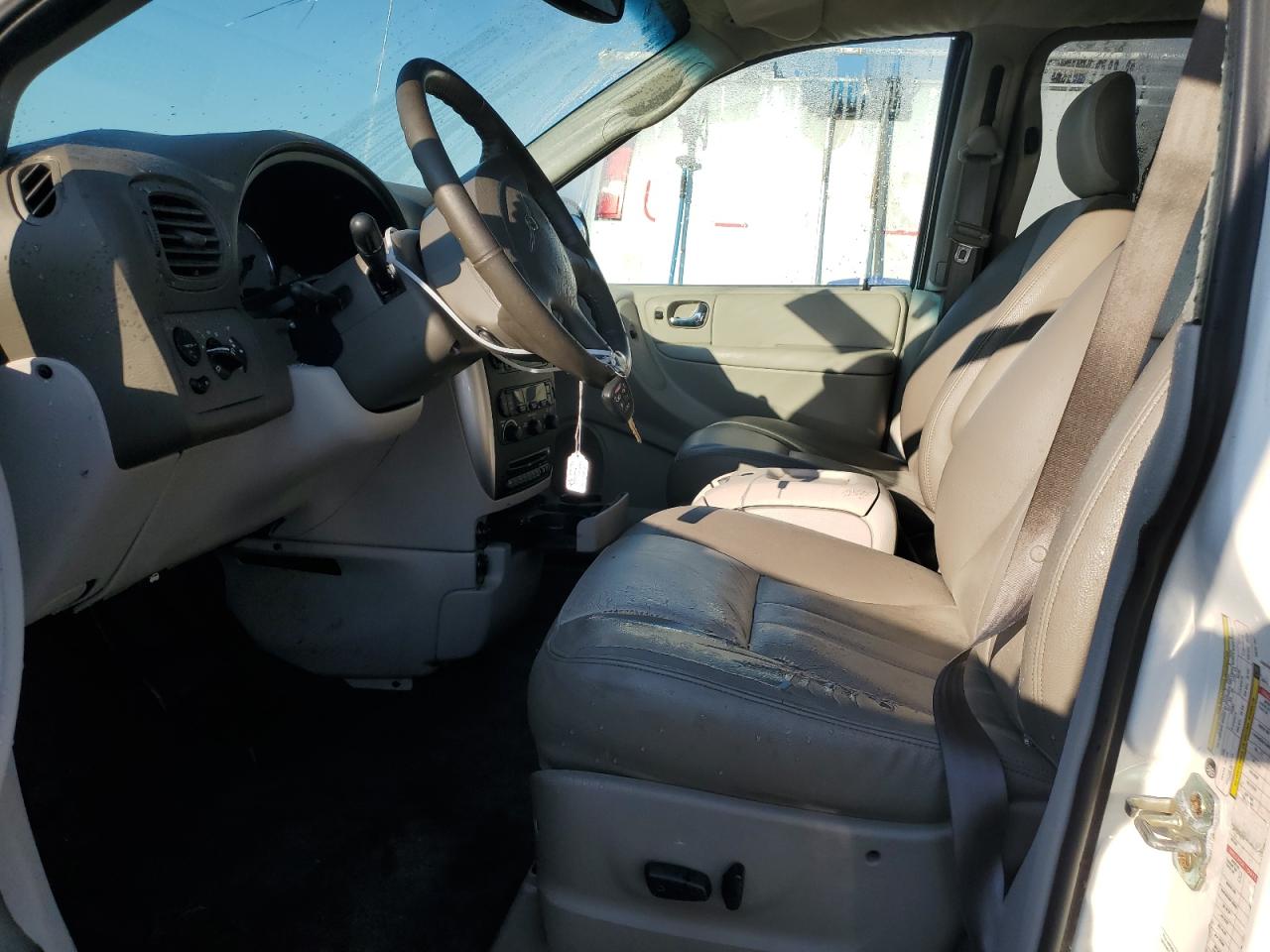 2005 Chrysler Town & Country Touring VIN: 2C4GP54L75R347656 Lot: 62744214